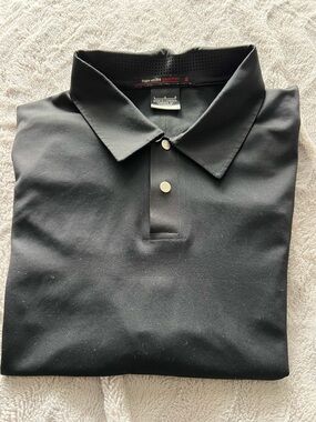 Tiger Woods Collection Men’s Black Polo Shirt - Performance Knit